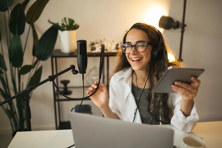 How to profit from podcasts step by step